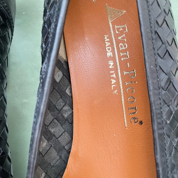 Vintage Evan-Picone All Leather (made in Italy) kitten heel loafers. 7.5 - Picture 4 of 6